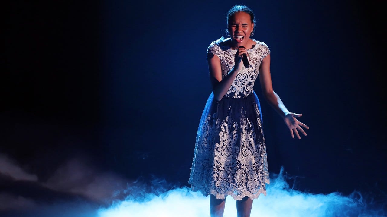 Diana von The Voice Kids bei der Spendengala "Ein Herz für Kinder". Diana von The Voice Kids bei der Spendengala "Ein Herz für Kinder".