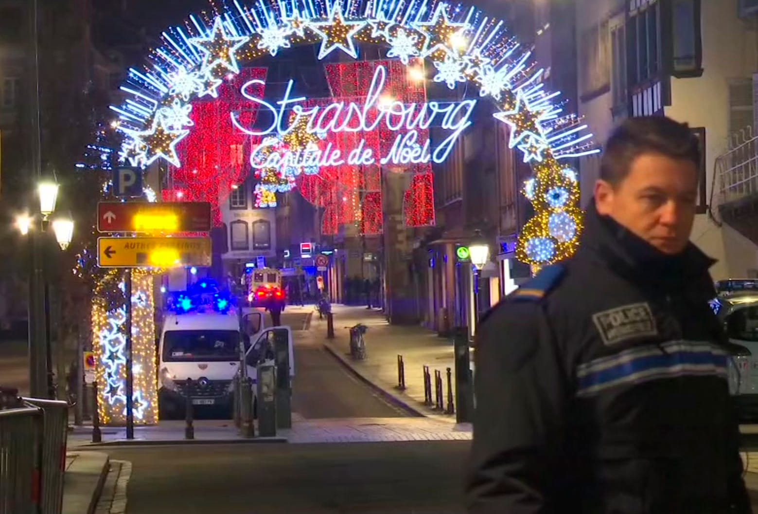 Schüsse mit Toten und Verletzten unweit eines Weihnachtsmarkts in Straßburg. Das Geschehen am Dienstagabend löste einen Großeinsatz aus.