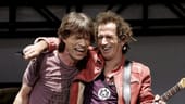 Mick Jagger und Keith Richards lernten sich 1961 auf dem Bahnhof im englischen Dartford kennen.