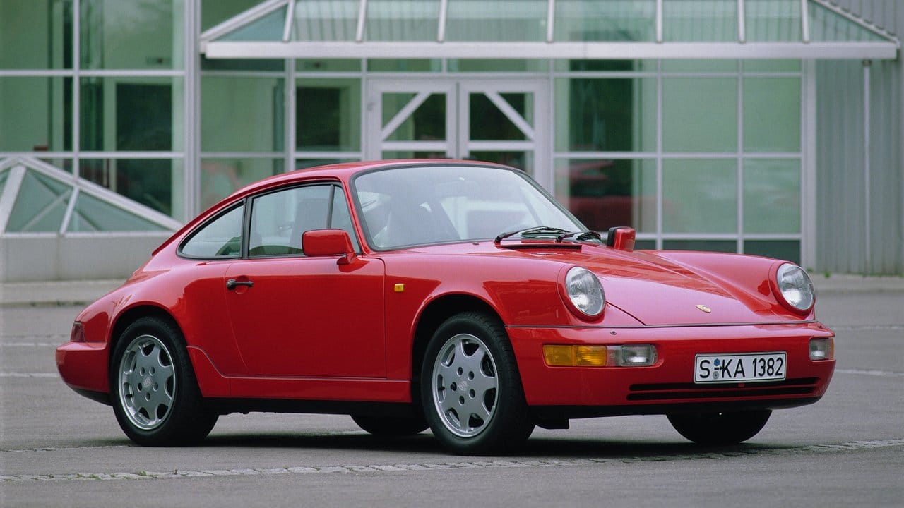Jede Elfer-Generation wird irgendwann zum Klassiker: Der Porsche 911 Typ 964 kam 1989 allerdings erst frisch auf den Markt.
