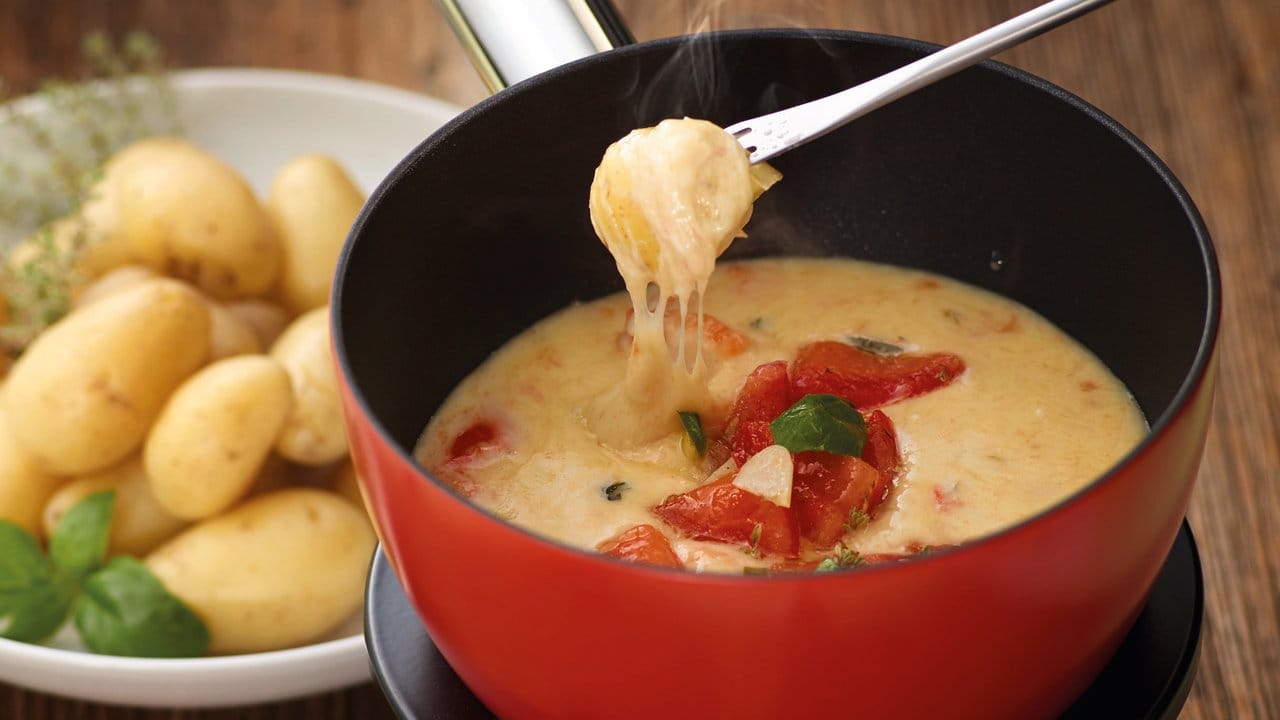 Ein Schweizer Klassiker ist das Käse-Fondue.