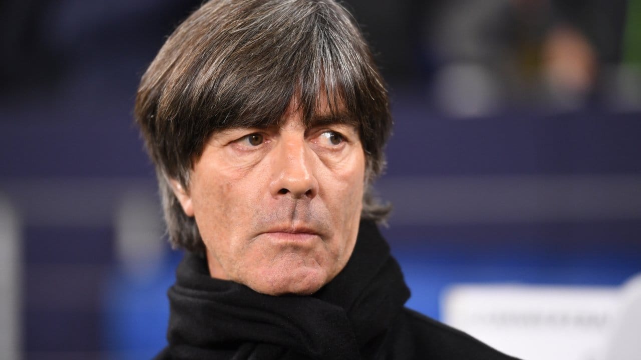 Fußball-Bundestrainer Joachim Löw schied mit dem DFB-Team bei der WM in der Vorrunde aus.