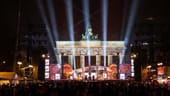 Am Brandenburger Tor in Berlin fand auch dieses Jahr die größte Silvesterparty Deutschlands mit Hunderttausenden Besuchern statt.