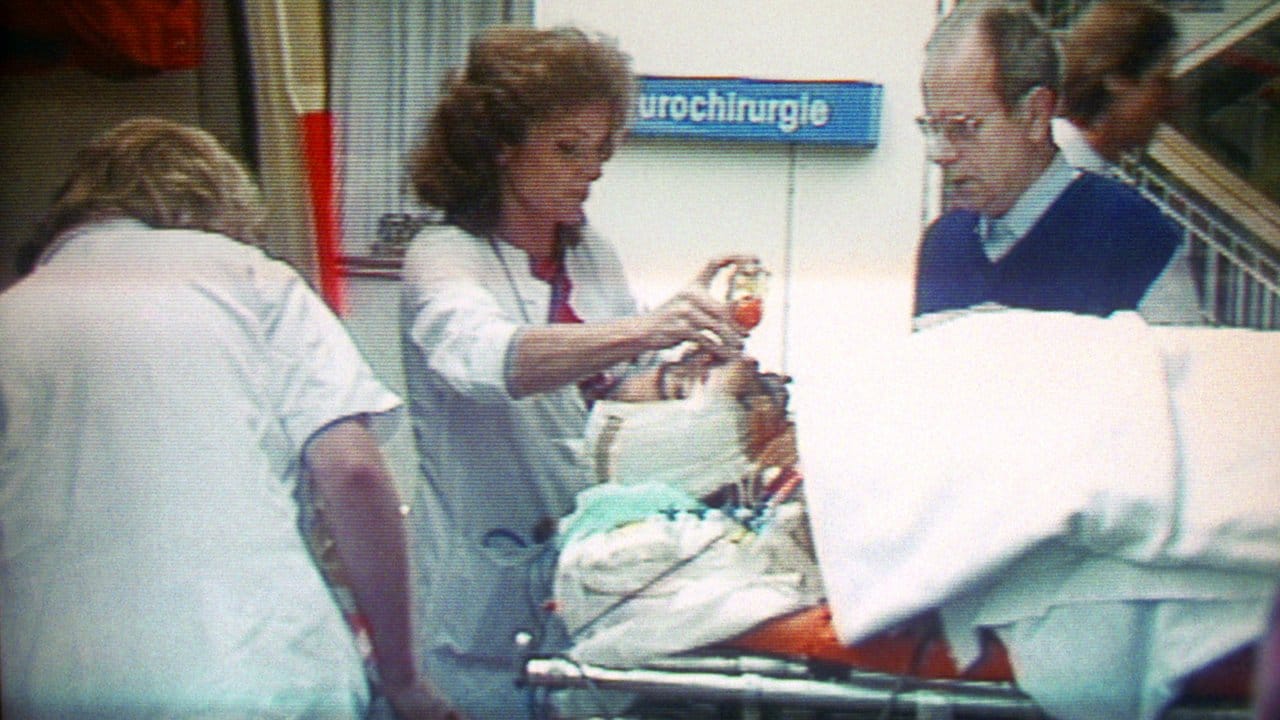 Nach dem Attentat: Wolfgang Schäuble wird am 13. Nach dem Attentat: Wolfgang Schäuble wird am 13.