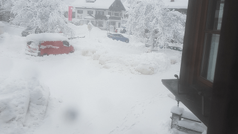Schnee in Bayrischzell