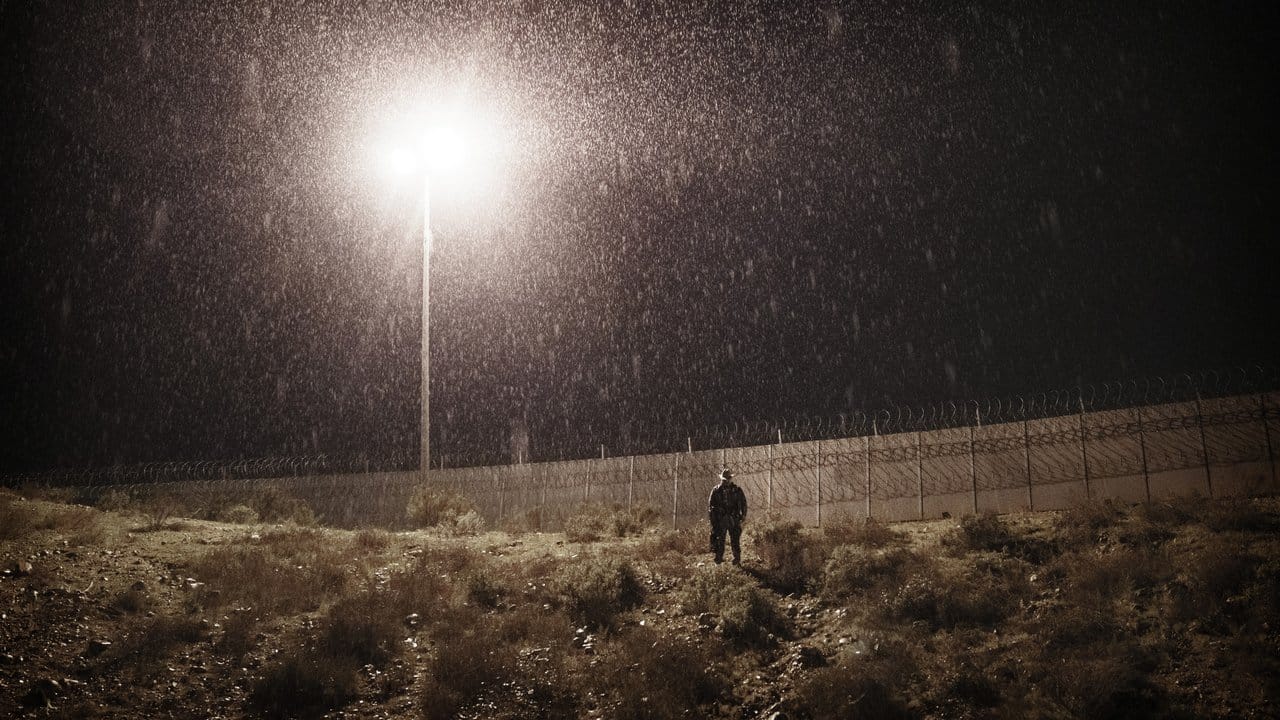 Nachtwache: Ein Soldat des US-Grenzschutzes beobachtet den Grenzzaun zwischen San Diego und Tijuana.