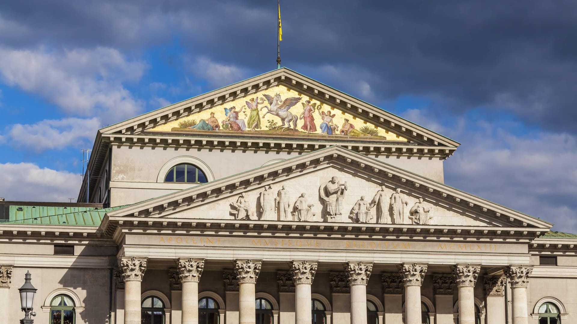 Bayerische Staatsoper: Laut "New York Times" sei die die Bayerische Staatsoper als Kulturziel kaum zu übertreffen.