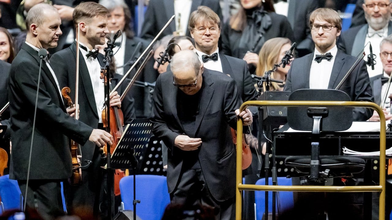 Ennio Morricone vor Konzertbeginn in der Berliner Mercedes-Benz Arena.