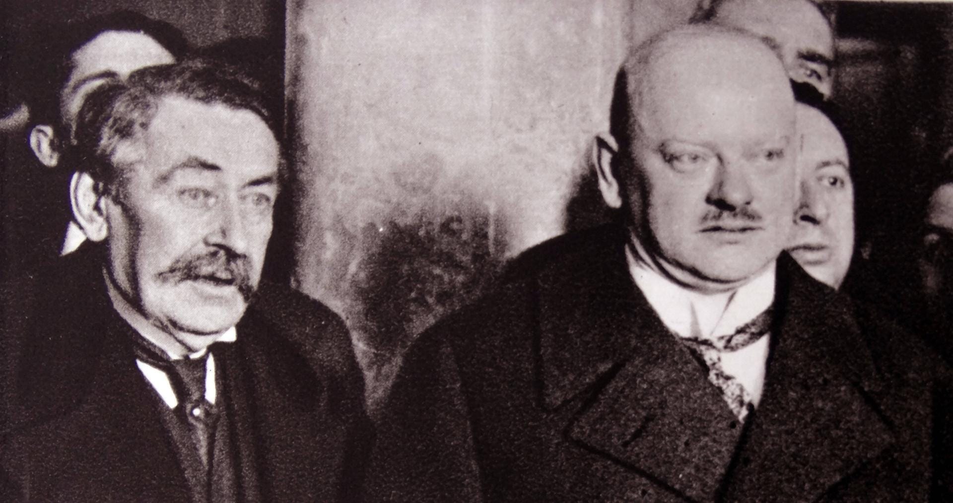 Photograph of Aristide Briand and Gustav Stresemann conferencing Dated 1920 WHA PUBLICATIONxINxGERx