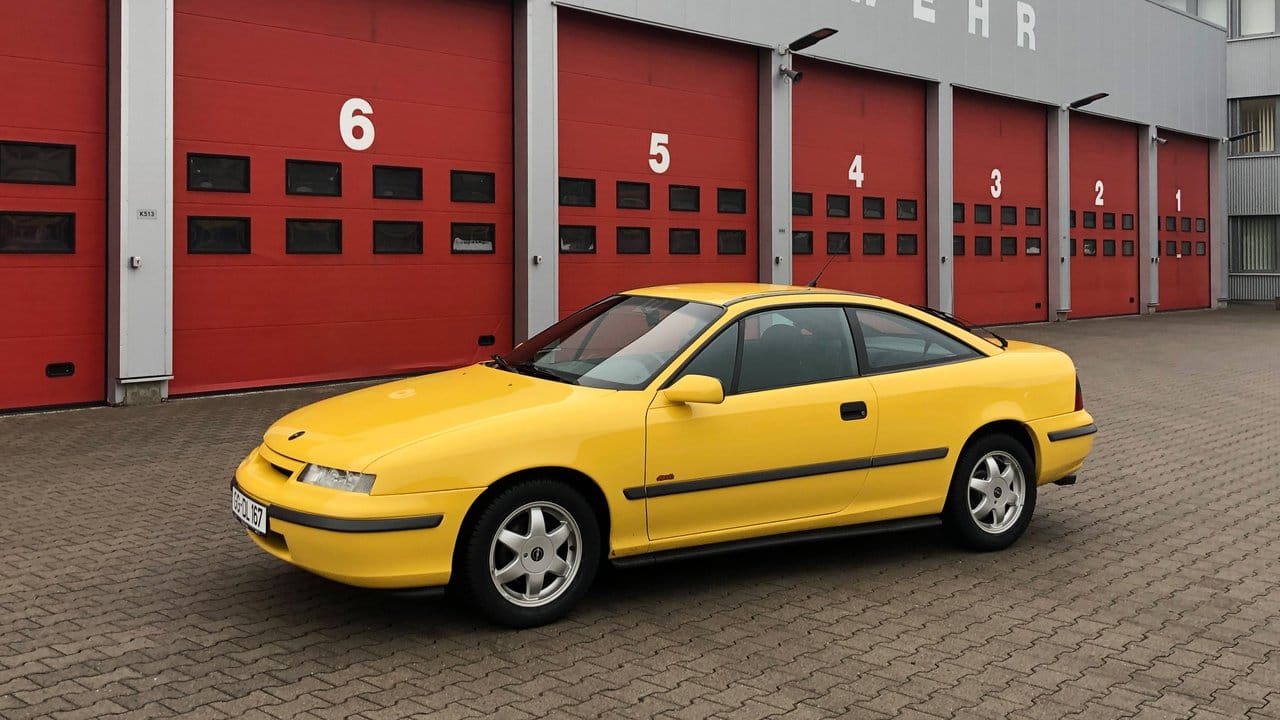 Die Geschichte der coolen Coupés bei Opel hat neben GT und Manta noch ein drittes Kapitel, den Calibra. Die Geschichte der coolen Coupés bei Opel hat neben GT und Manta noch ein drittes Kapitel, den Calibra.