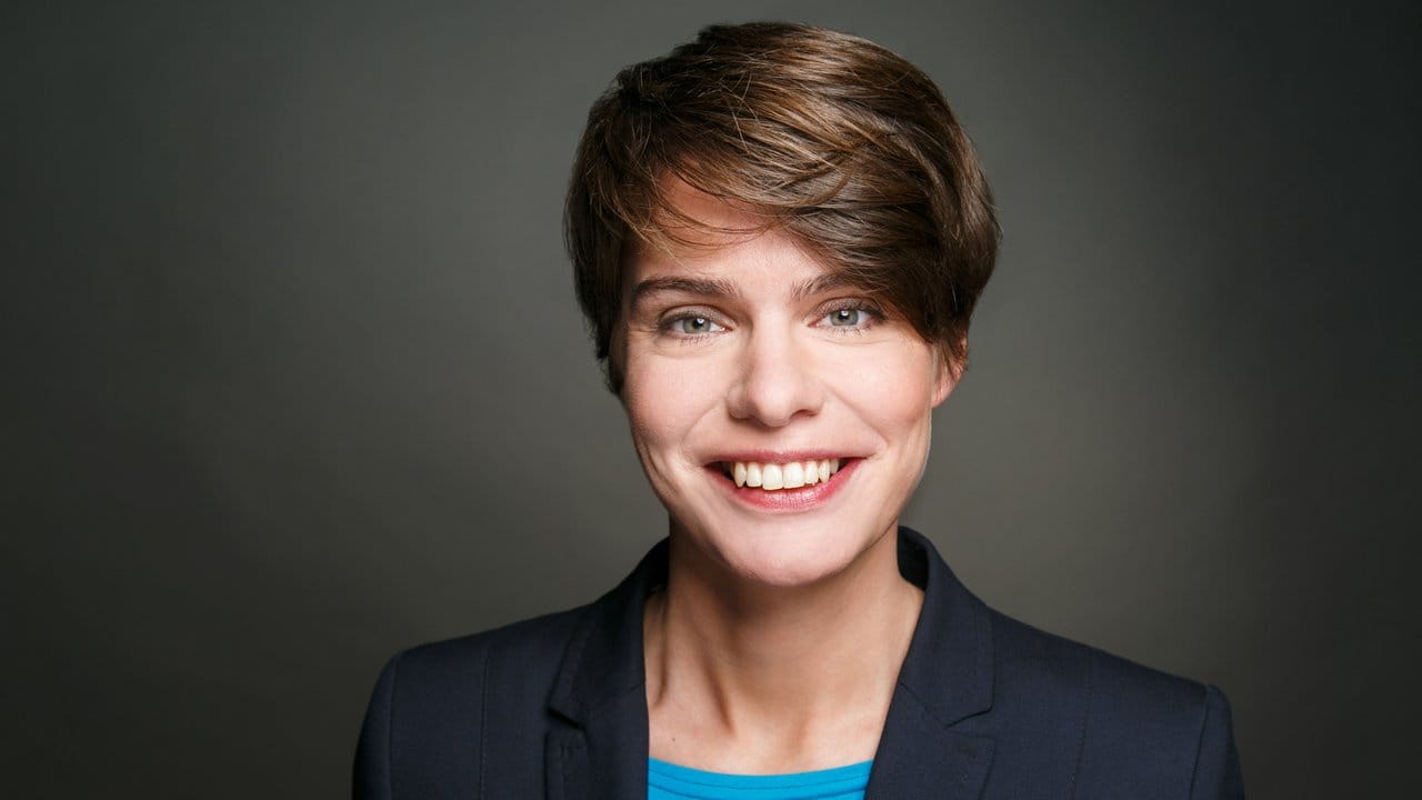 Eugénie Zobel-Kowalski ist Juristin und arbeitet als Redakteurin bei der Stiftung Warentest. Eugénie Zobel-Kowalski ist Juristin und arbeitet als Redakteurin bei der Stiftung Warentest.