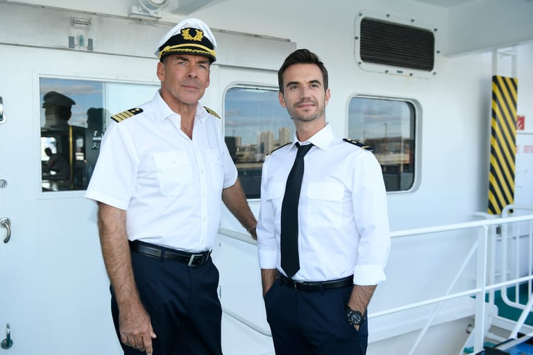Im Mai 2018 verkündete Sascha Hehn, dass er das "Traumschiff" verlassen wird. Sein Nachfolger: Florian Silbereisen. Er spielt ab Dezember 2019 Kapitän Max Prager.