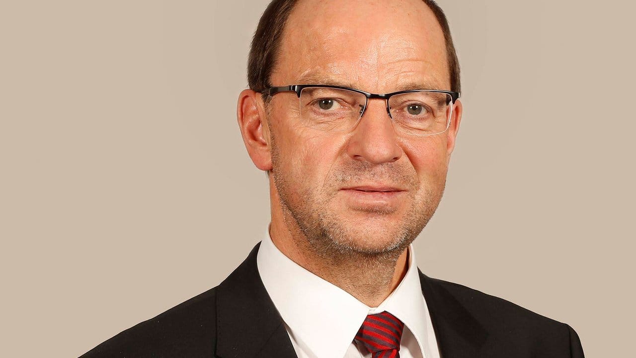 Erich Nöll ist Geschäftsführer des Bundesverbandes Lohnsteuerhilfevereine in Berlin.