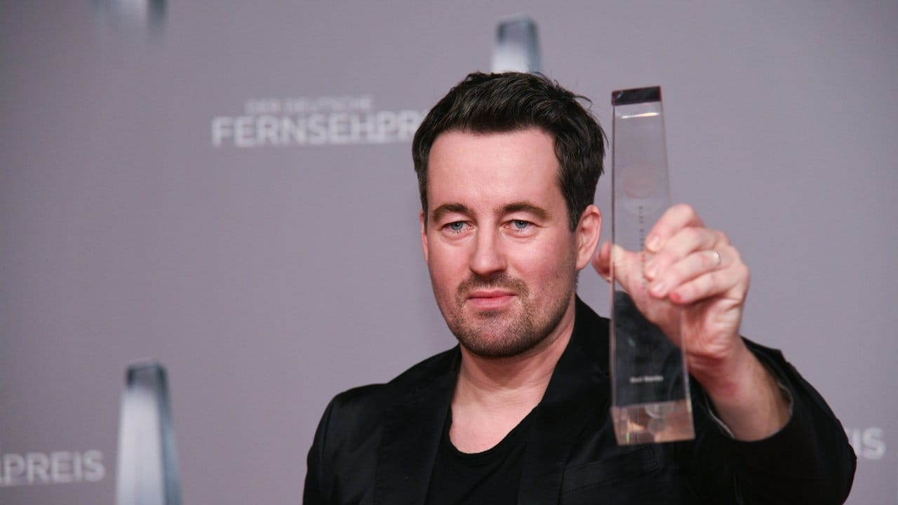 Christian Schwochow ("Bad Banks") hat den Regie-Preis gewonnen. Christian Schwochow ("Bad Banks") hat den Regie-Preis gewonnen.