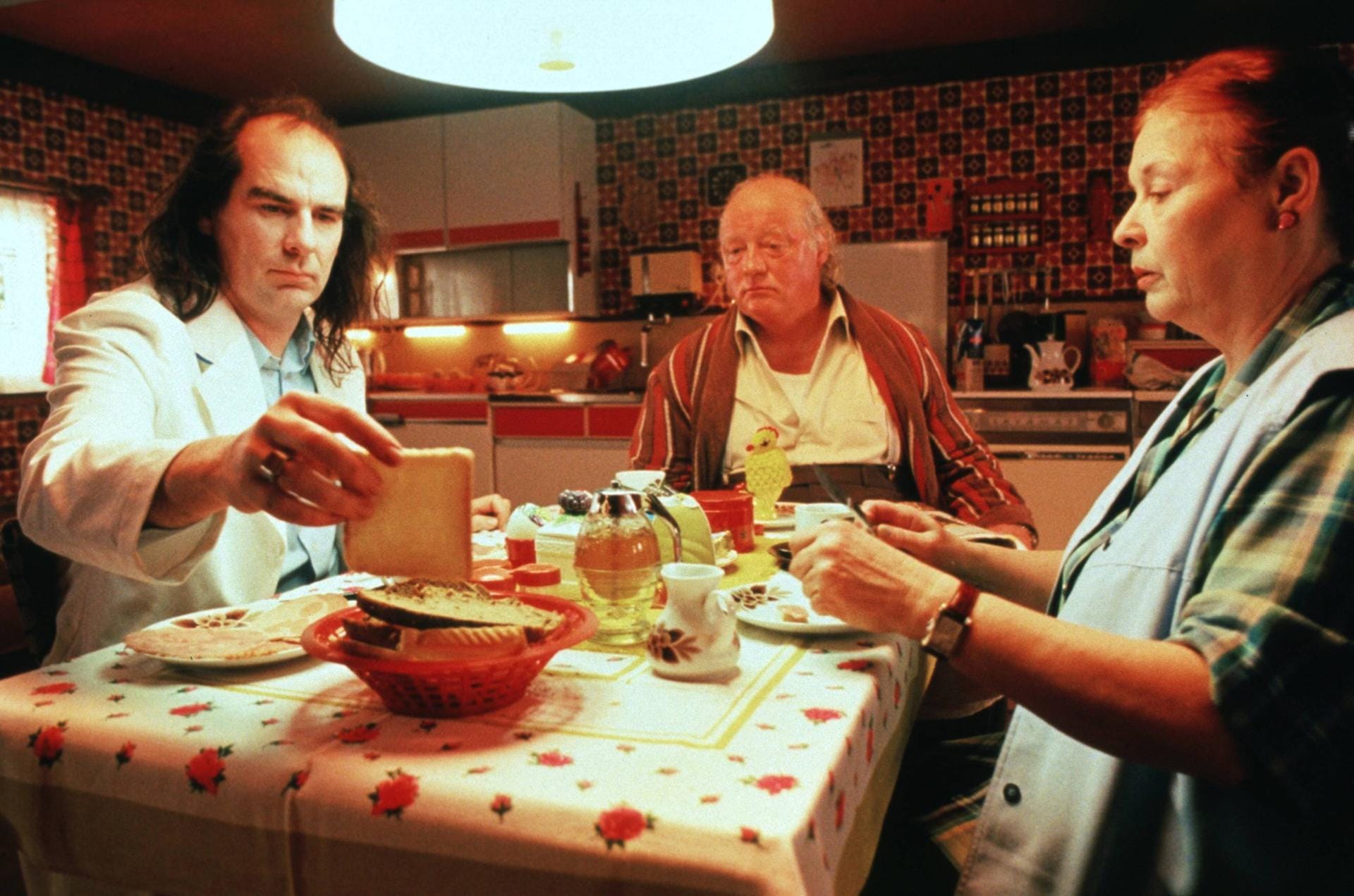 1999: Mit Guildo Horn und Ulrich Wildgruber war sie im Film "Waschen, Schneiden, Legen" zu sehen.