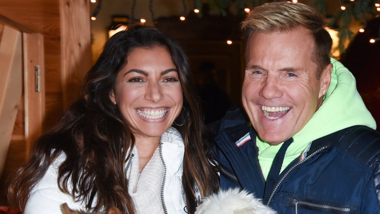 Dieter Bohlen und seine Lebensgefährtin Carina Walz auf dem Weihnachtsmarkt auf Gut Aiderbichl. Dieter Bohlen und seine Lebensgefährtin Carina Walz auf dem Weihnachtsmarkt auf Gut Aiderbichl.