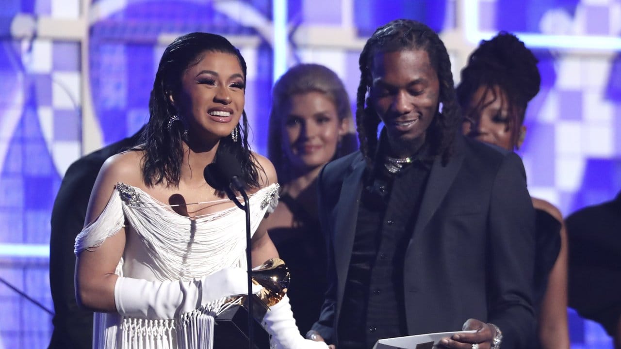 Cardi B hat Grammy-Geschichte geschrieben: Als erste Solo-Künstlerin gewann sie ein goldenes Grammophon für das beste Rap-Album.