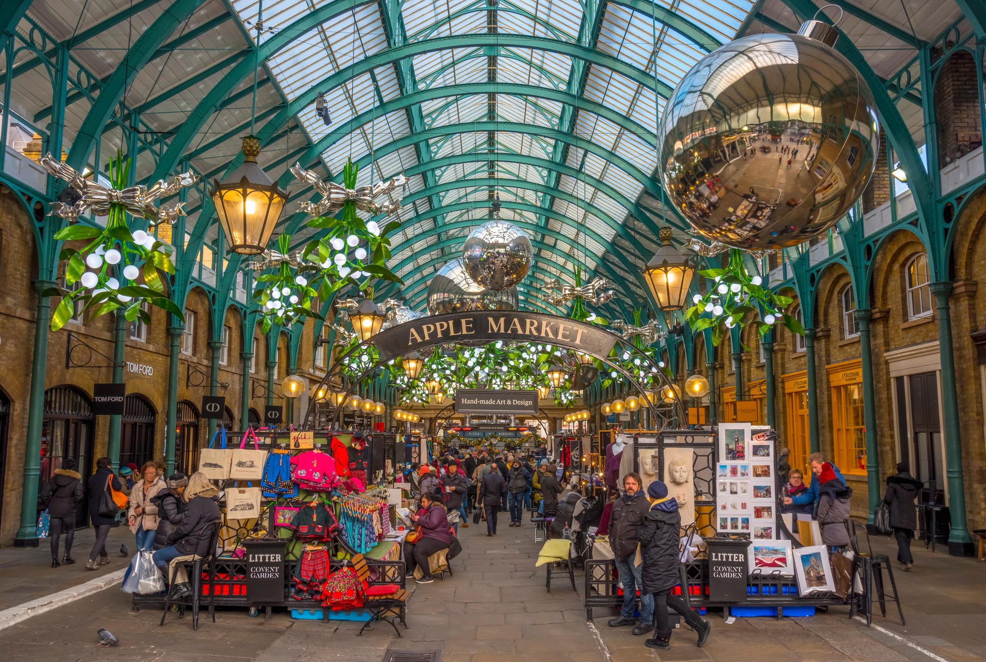 Covent Garden: In den Markthallen von Covent Garden haben sich in den letzten Jahren immer mehr Restaurants und Cafés eingerichtet.