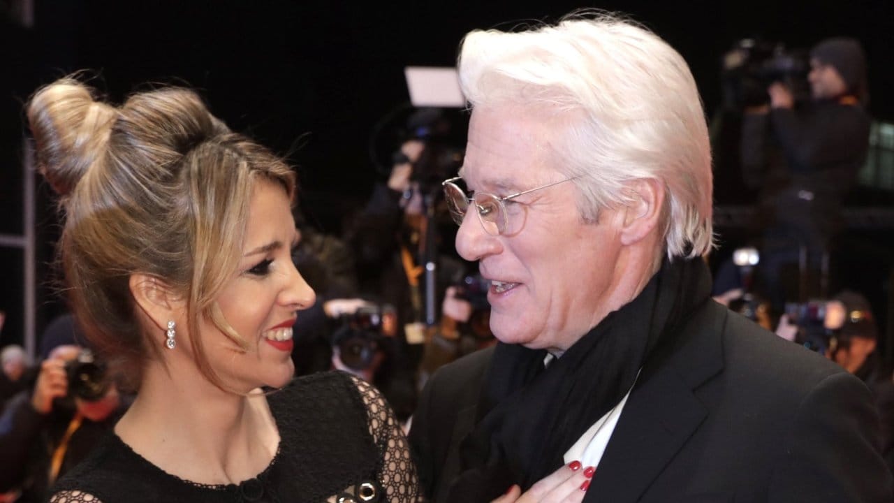 Richard Gere und Alejandra Silva freuen sich über ein Kind. Richard Gere und Alejandra Silva freuen sich über ein Kind.
