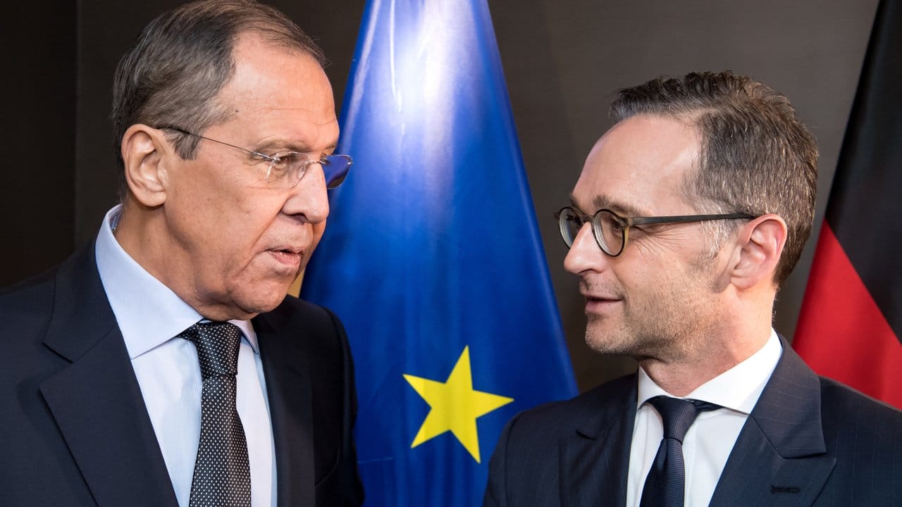 Außenminister-Treffen: Heiko Maas und sein russischer Amtskollege Sergej Lawrow (l).