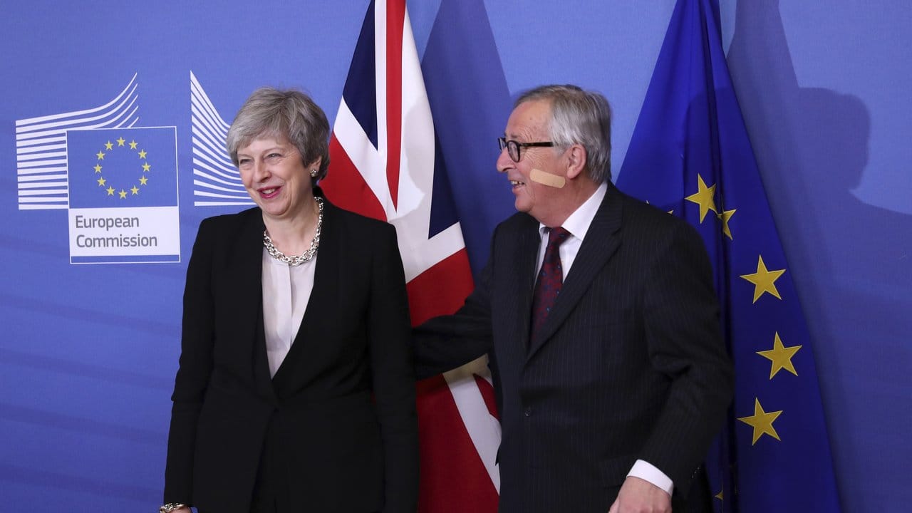 Jean-Claude Juncker empfängt Theresa May in Brüssel.