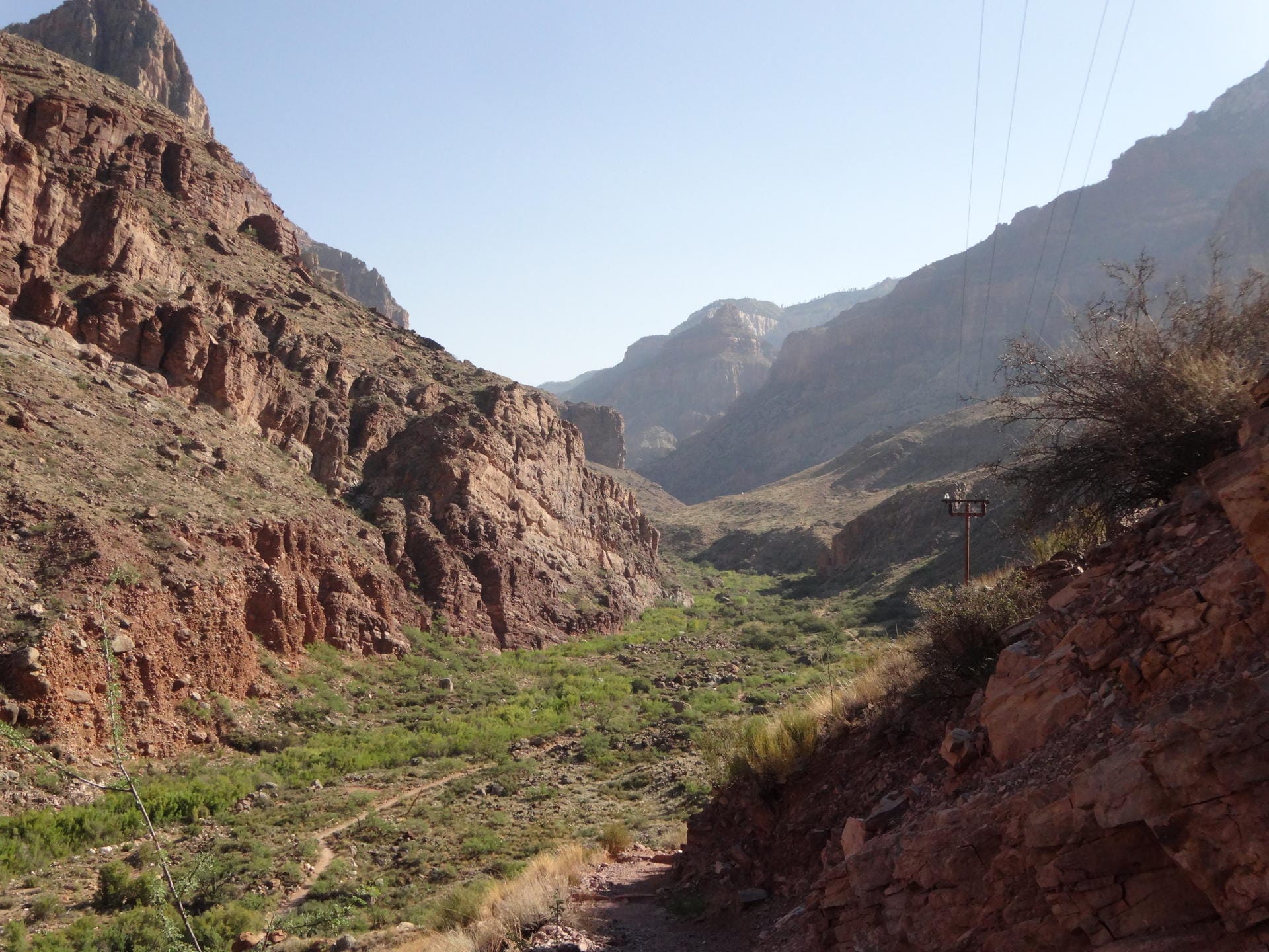 Blick auf dem North Kaibab Trail: Der Wanderweg North Kaibab Trail führt zur weniger besuchten Nordkante des Grand Canyon.