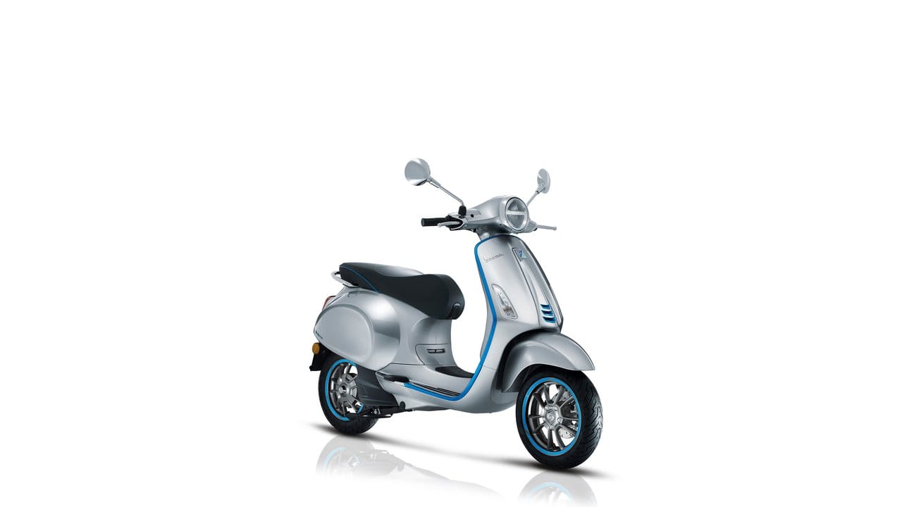 Elektrisierte Italienerin: Die Vespa Elettrica. Elektrisierte Italienerin: Die Vespa Elettrica.