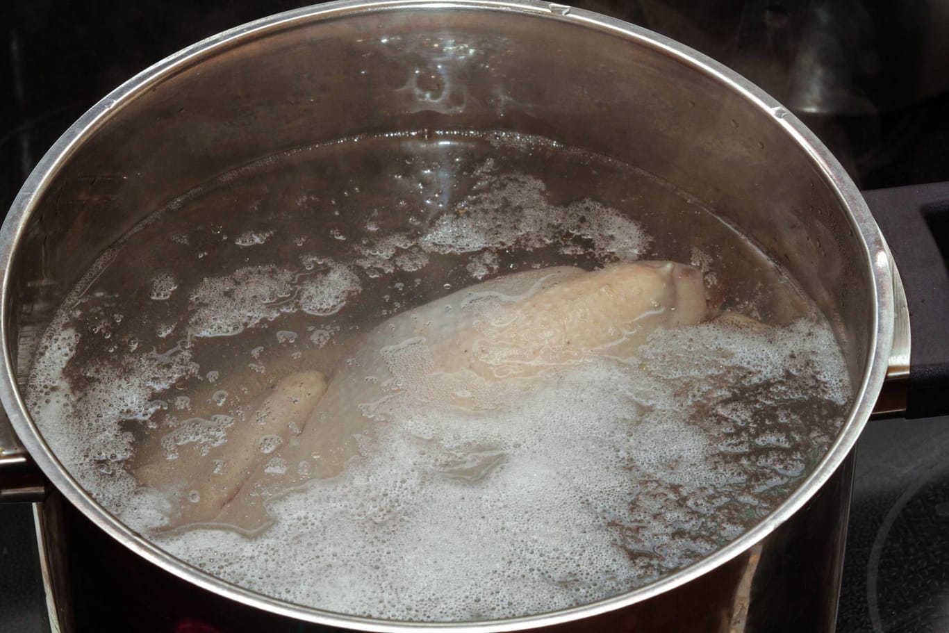 Wie Lange Muss Ein Suppenhuhn Im Schnellkochtopf Kochen Suppenhuhn kochen