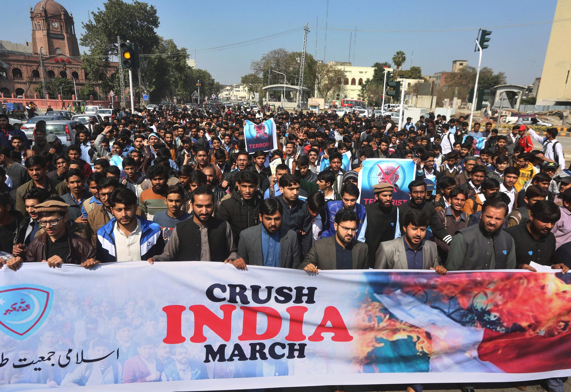 Demonstration religiöser Gruppen in Pakistan