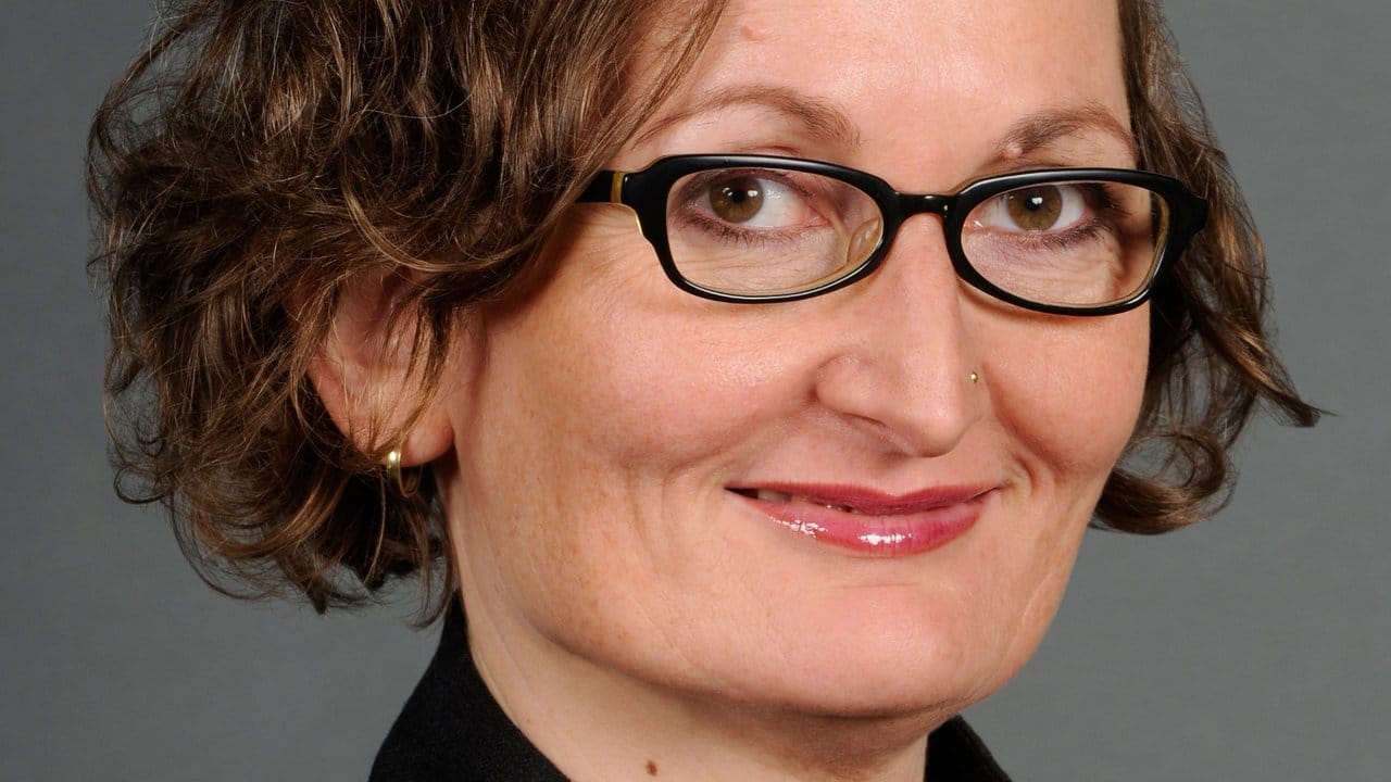 Karin Baur ist bei Stiftung Warentest Expertin für Geldanlagen. Karin Baur ist bei Stiftung Warentest Expertin für Geldanlagen.