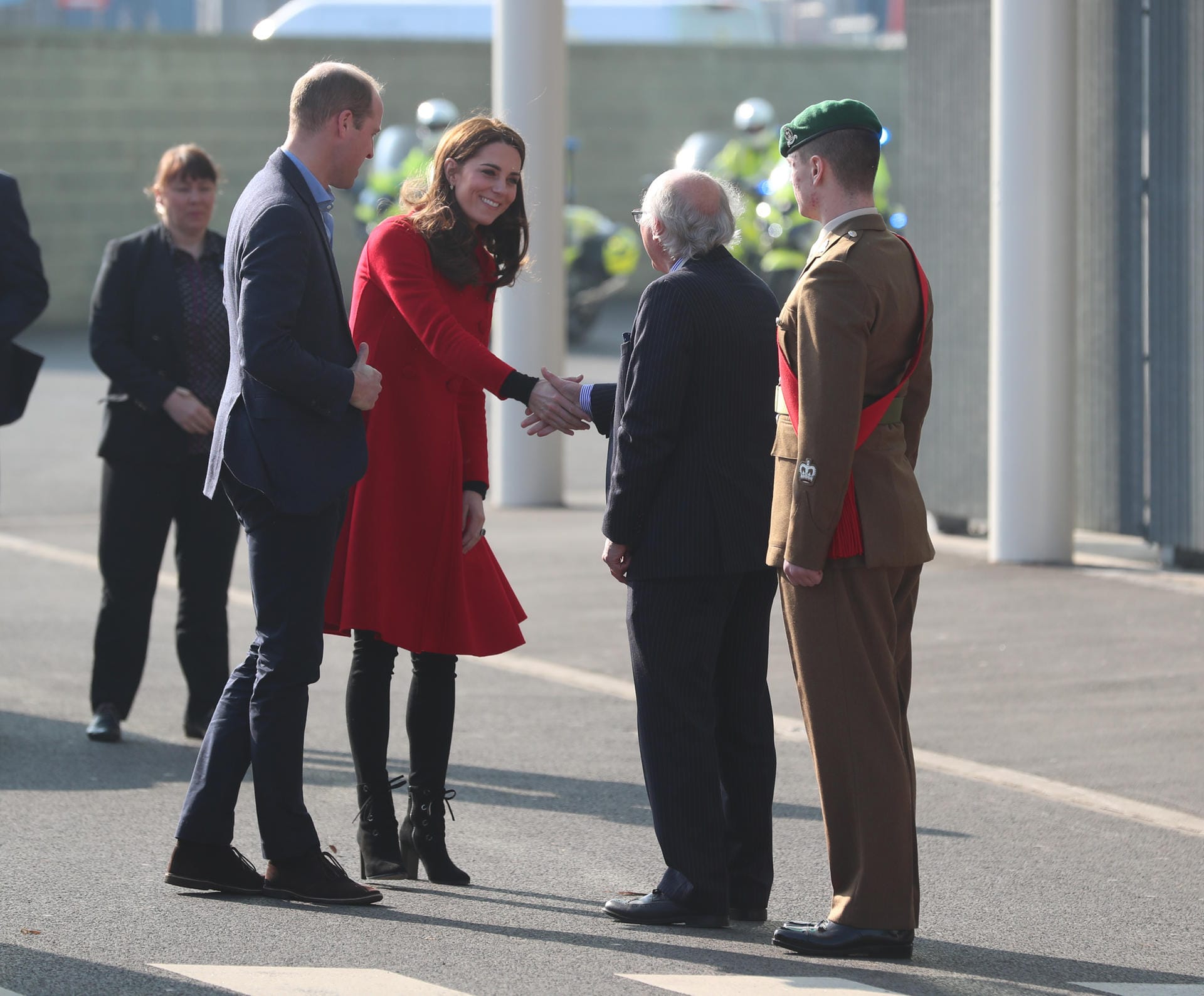 Prinz William und Herzogin Kate wurden im Windsor Park mit Freude begrüßt.