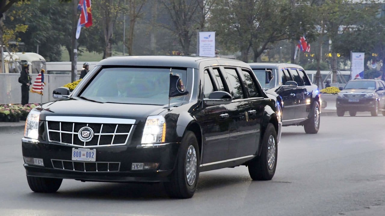 Auf dem Weg zu "Freund" Kim: Die Autokolonne von US-Präsident Donald Trump in Hanoi.