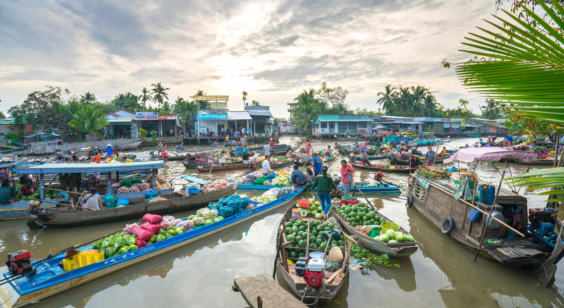 Schwimmender Markt Can Tho in Vietnam: Lokale Produkte und frisches Obst können Sie auf den schwimmenden Märkte Can Tho kaufen.