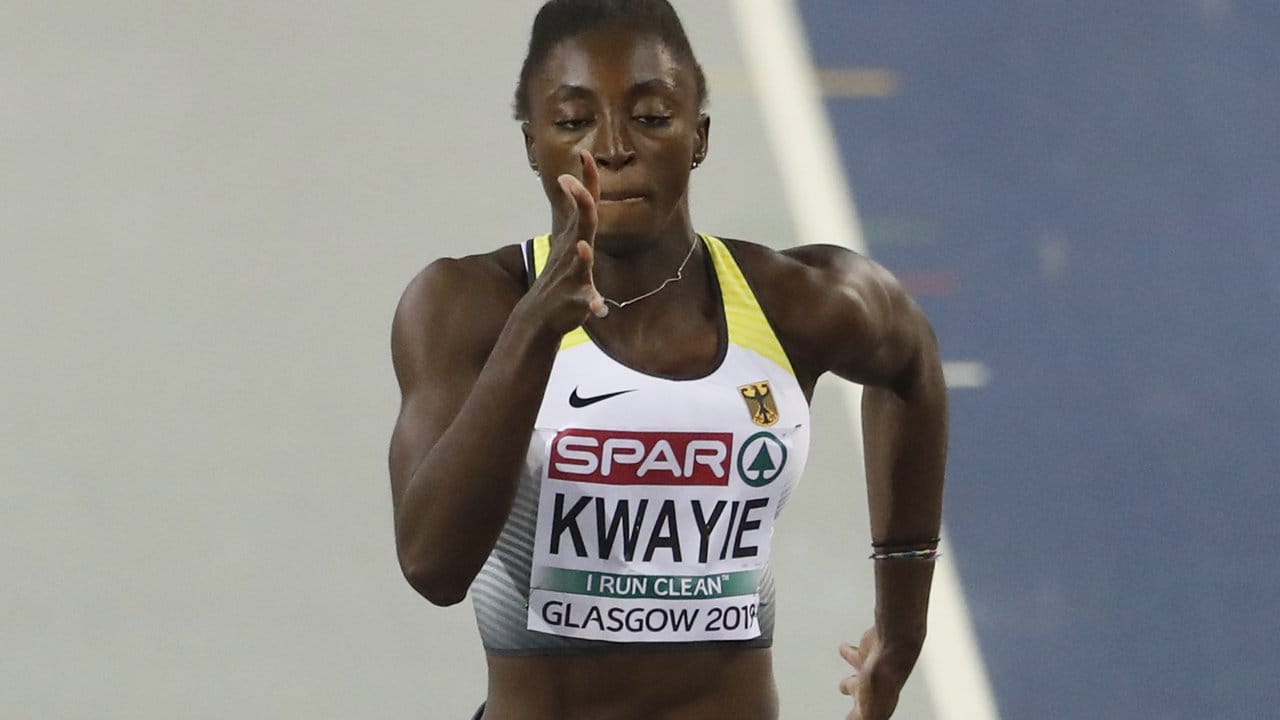 Die deutsche Hallenmeisterin Lisa-Marie Kwayie kam über 60 Meter eine Runde weiter. Die deutsche Hallenmeisterin Lisa-Marie Kwayie kam über 60 Meter eine Runde weiter.