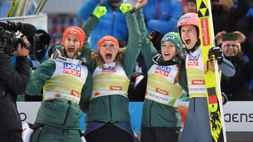 Das Mixed-Team der Skispringer