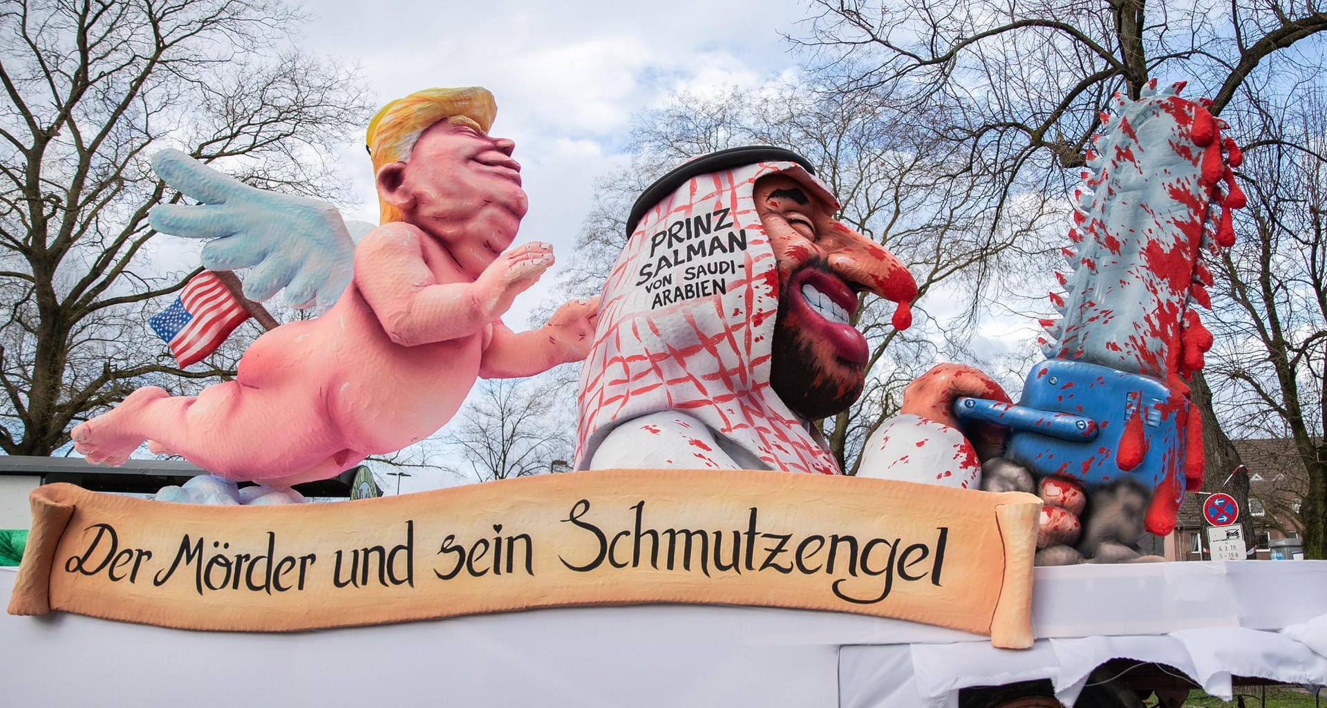 Trump und die Saudis: Der US-Präsident als "Schmutzengel" – der Düsseldorfer Wagen dürfte Donald Trump wohl kaum gefallen.