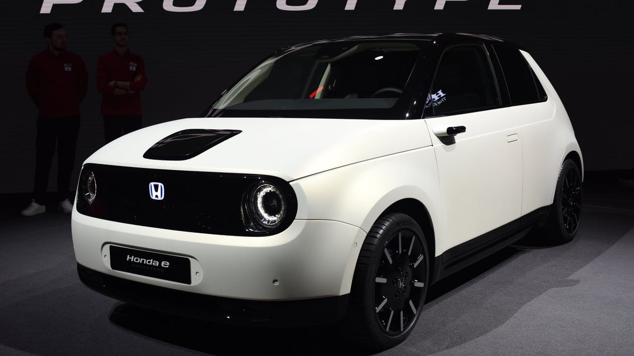 Serienreifer Prototyp: Honda stellt auf dem Genfer Autosalon 2019 den Prototype E vor.