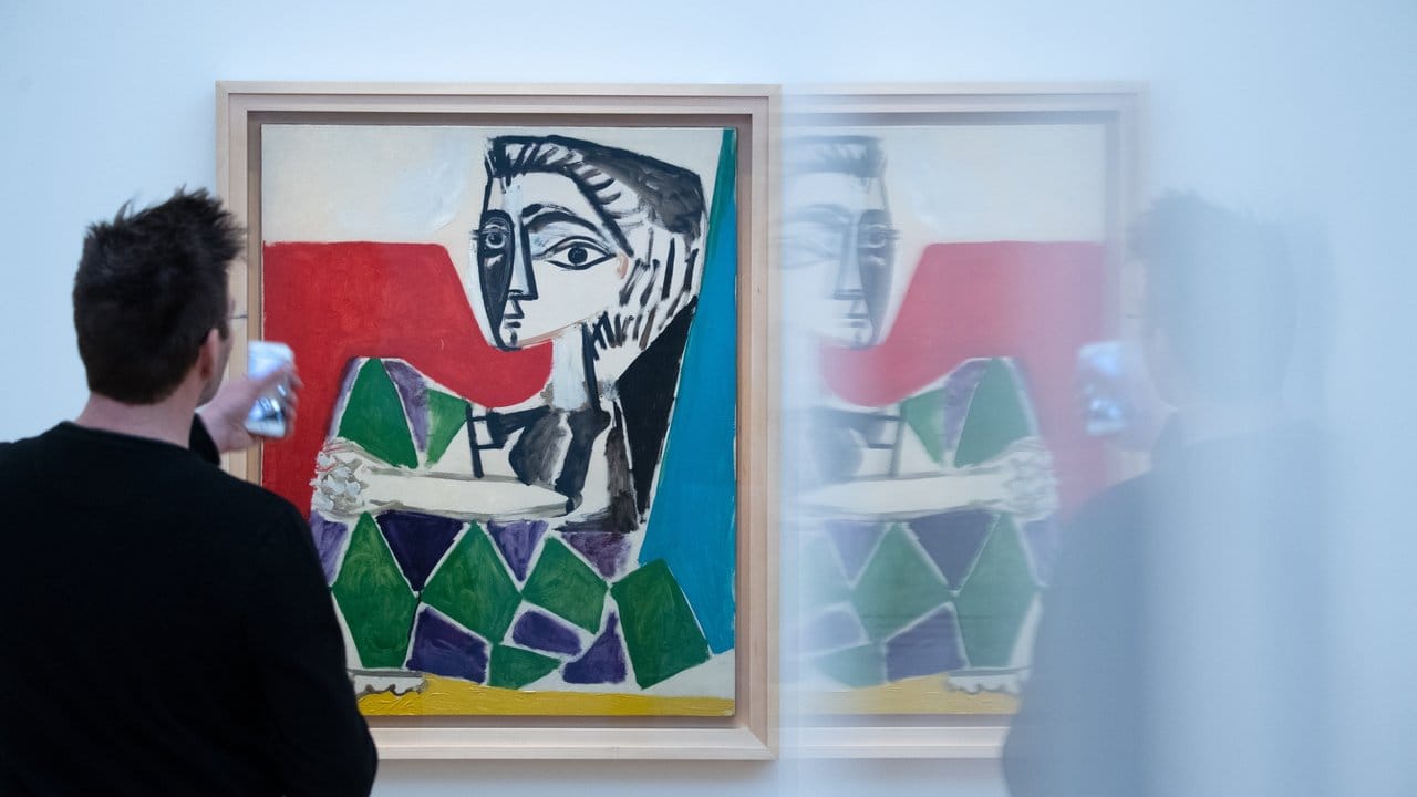 "Jacqueline mit angezogenen Beinen" von Pablo Picasso.