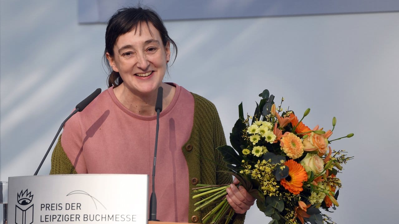 Eva Ruth Wemme ist in der Kategorie "Übersetzung" ausgezeichnet worden.