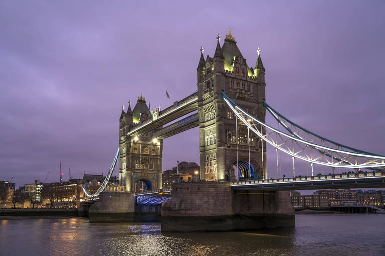 Platz 1: London. Das beliebteste Reiseziel der Welt ist London. Neben dem Buckingham Palace und der Tower Bridge, laden in der britischen Hauptstadt auch viele Märkte zum flanieren ein.