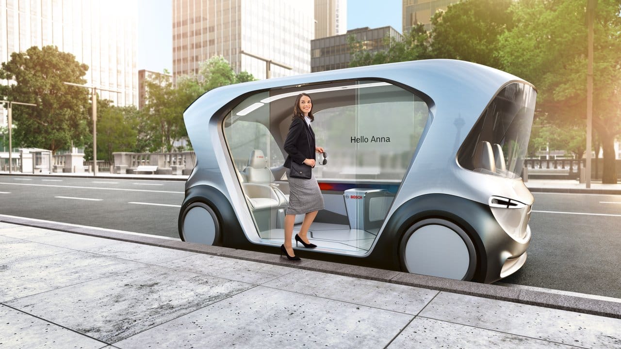 Kommt wie gerufen: Vernetzte, abrufbare Shuttles wie dieses Konzeptfahrzeug von Bosch revolutionieren künftig den Stadtverkehr, glauben Experten.