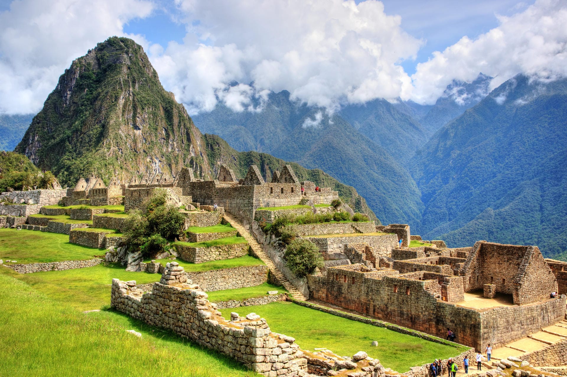Machu Picchu: Erst als die Unesco damit drohte, Machu Pichu von der Welterbeliste zu streichen, setzte die Regierung 2017 strengere Maßnahmen zur Besucherkontrolle um.
