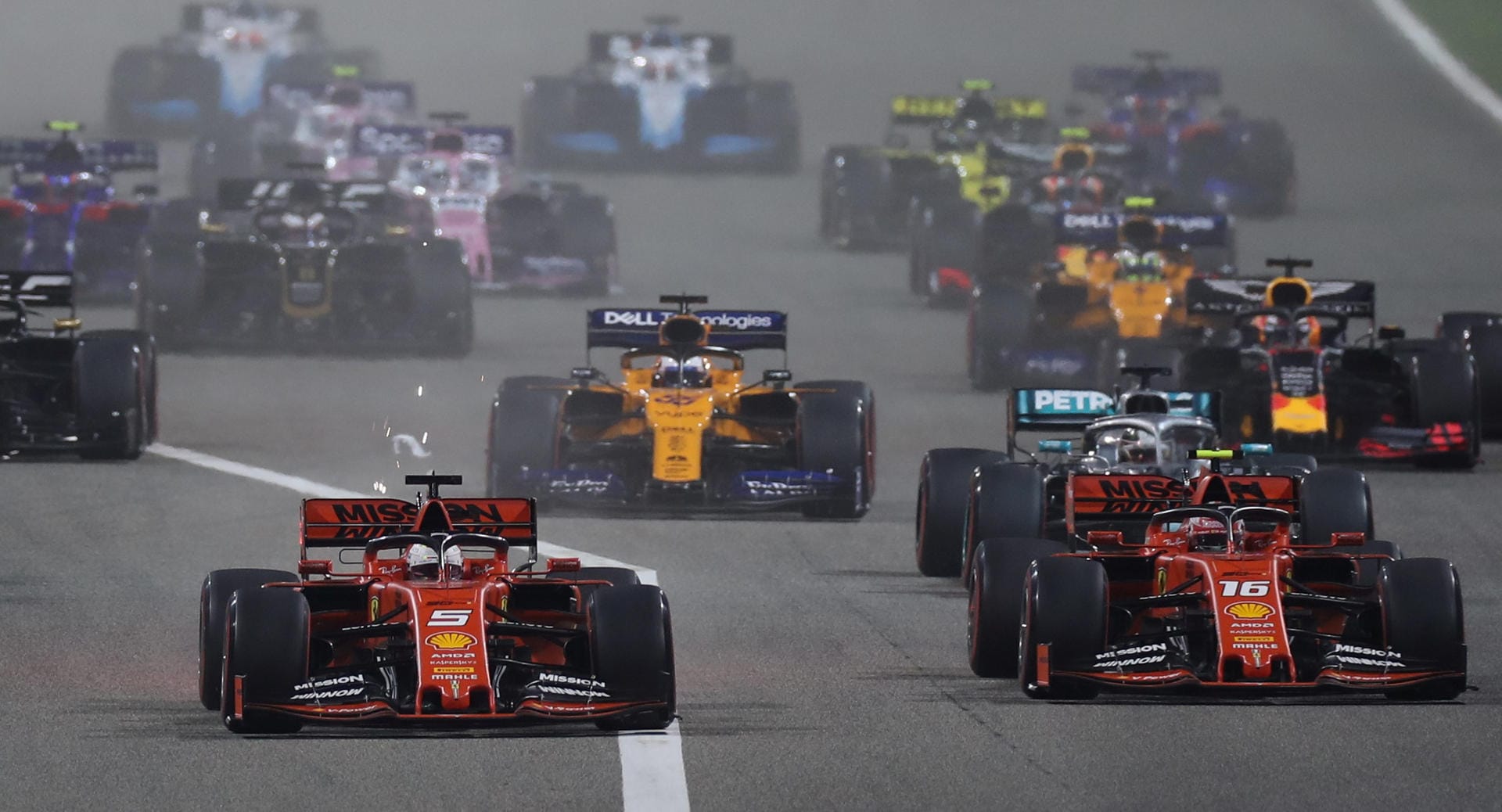 Bahrain: Vettel erwischt perfekten Start
