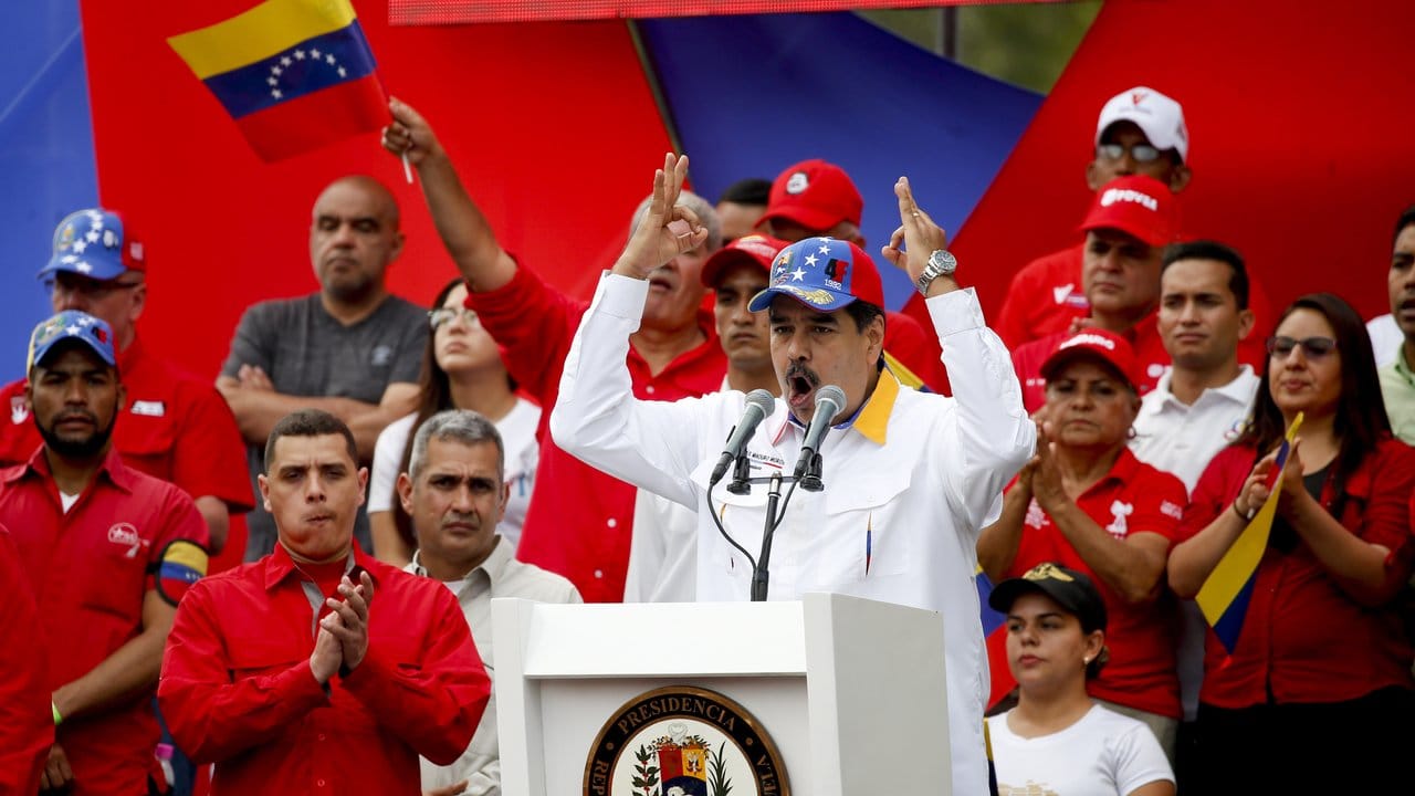 Nicolas Maduro hat das Parlament längst entmachtet und dessen Kompetenzen auf die regierungstreue Verfassungsgebende Versammlung übertragen.