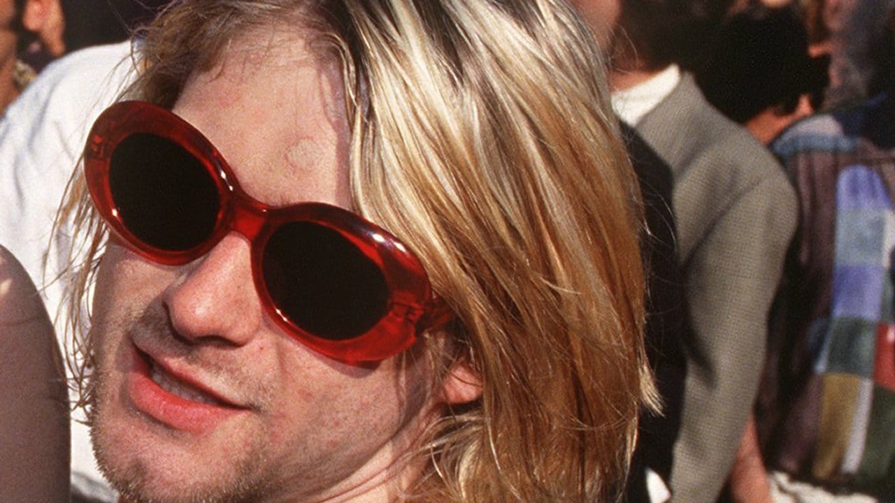 Kurt Cobain auf dem Weg zu einer Preisverleihung 1993.