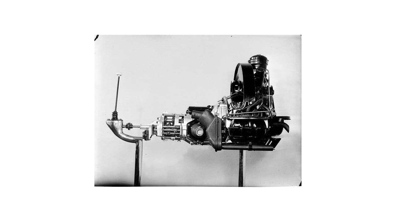 Schaltkomplex: VW-Käfer-Motor der 1960er Jahre mit teilsynchronisiertem Getriebe.