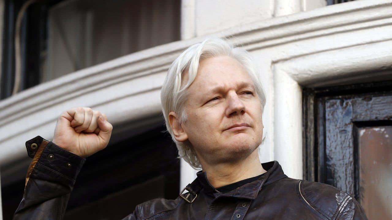 Julian Assange lebt seit August 2012 in der ecuadorianischen Botschaft in London.