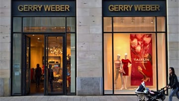 Der Modehersteller Gerry Weber hatte Ende Januar 2019 Antrag auf Insolvenz in Eigenverwaltung gestellt. Wie viele Modeketten leidet das Unternehmen an Konkurrenz durch den Online-Handel.