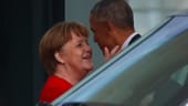 Zwischen Merkel und Obama hat sich in dessen achtjähriger Amtszeit eine Art politische Freundschaft entwickelt, obwohl beide unterschiedlichen Parteienfamilien angehören.