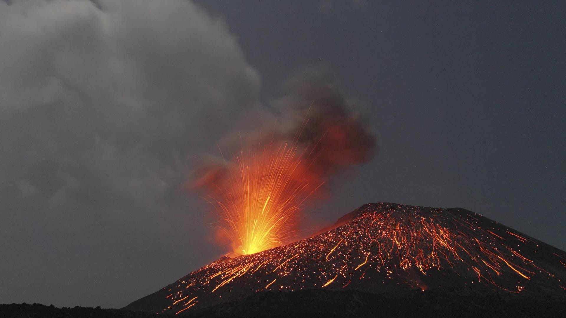 Indonesia, Anak Krakatau in Indonesien